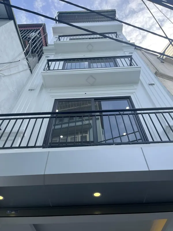 Nhà phố 5 tầng Hà Đông - Giá 5.3 tỷ - Vị trí đẹp - Ô tô đỗ cửa