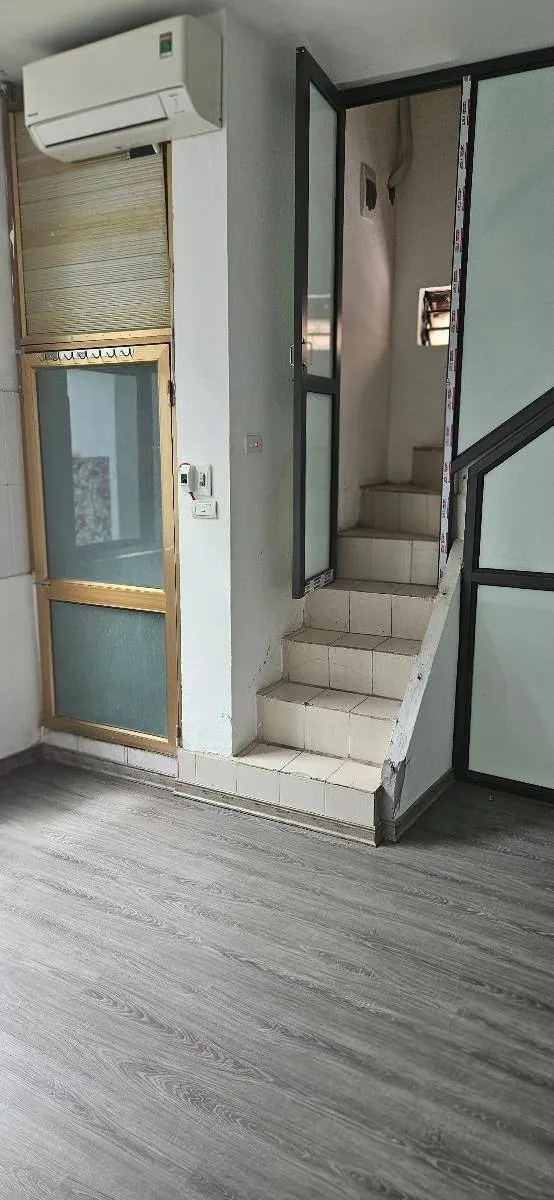 Bán Gấp Nhà Bùi Ngọc Dương - Hai Bà Trưng: Kinh Doanh - Lô Góc 2 Thoáng