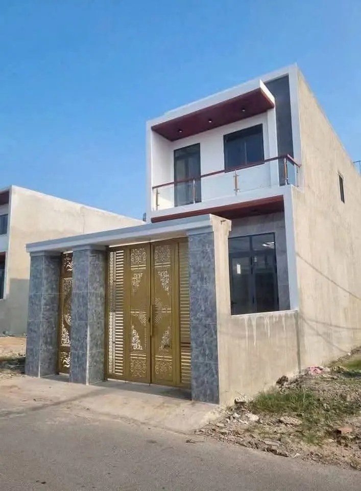 Bán nhà 1 trệt 1 lầu mặt tiền Củ Chi, 132m2, SHR - Vị trí đắc địa, tiện ích đầy đủ