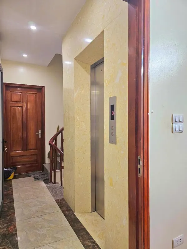 Bán nhà võ thị sáu 6 tầng thang máy, vị trí đẹp, giá tốt