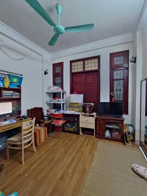 Bán Nhà Kim Giang, Thanh Xuân - 4 Tầng, Ngõ Rộng, Gần Mặt Phố - Giá 7.9 Tỷ