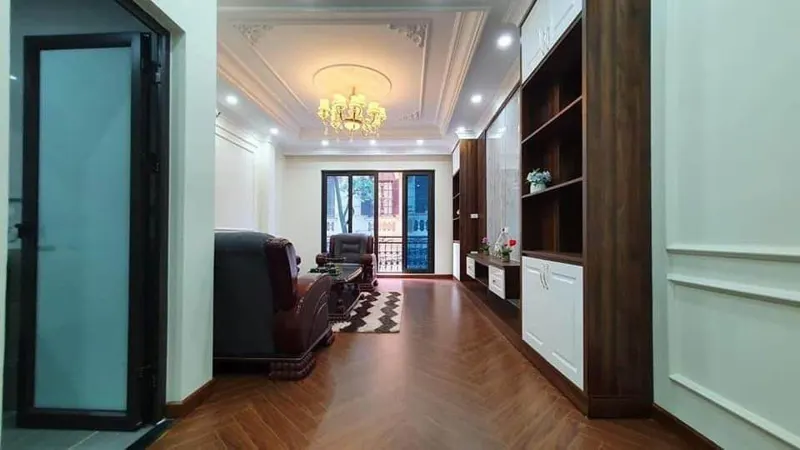 Bán Nhà Đội Cấn 45m² - Mặt Tiền 4.2m - 4 Tầng - 7.2 Tỷ - Phong Cách Hiện Đại
