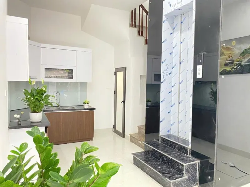 Bán nhà mới xây có thang máy, trung tâm Quan Nhân - Giá 8.1 tỷ
