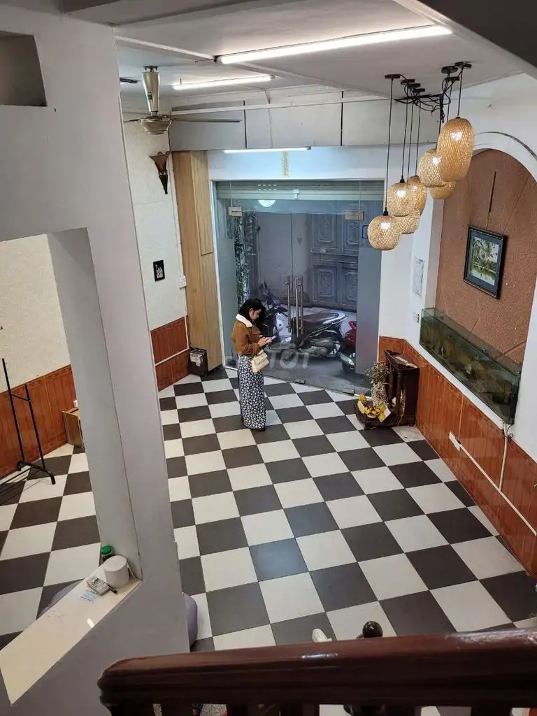 Cho Thuê/Bán Mảnh Đất 100m2 Linh Hoạt: Văn Phòng, Kinh Doanh, Ở Đều Được - Hà Nội