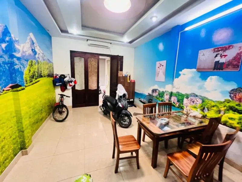 Bán nhà phân lô Nghĩa Đô: Vị trí đẹp, ô tô đỗ cửa, giá tốt - ảnh 1