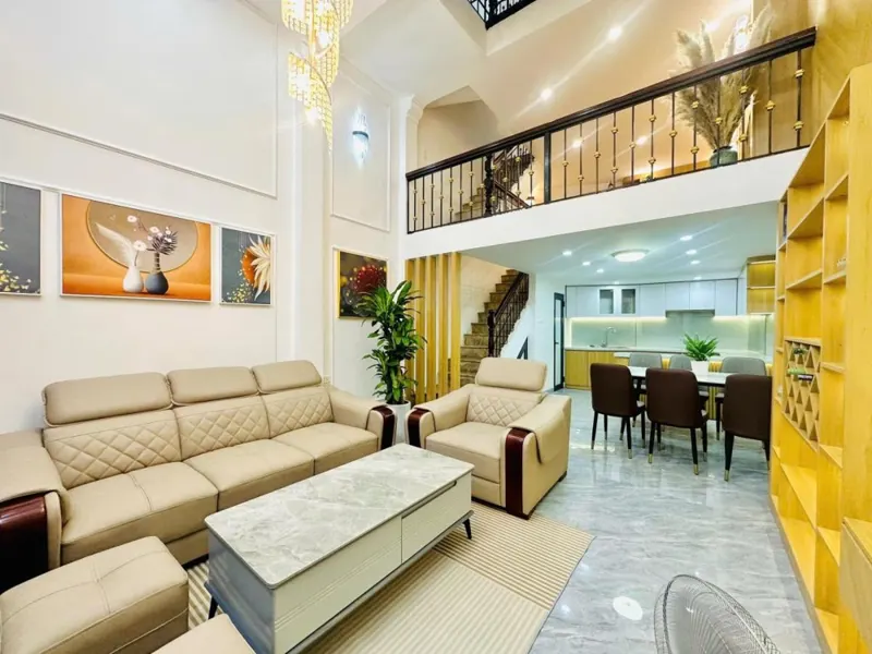 Nhà 5 Tầng Trần Phú Hà Đông: Vị trí đẹp, gần phố, oto đỗ cửa