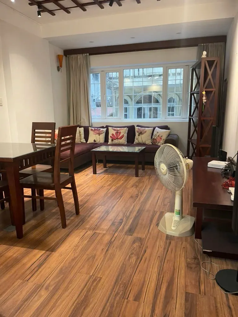 Bán nhà phố Vĩnh Phúc - Ô tô vào nhà - Kinh doanh - 16.8 tỷ