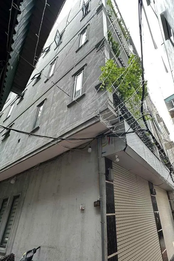 Nhà phố Minh Khai - Lô Góc - 46m2 - Full Nội Thất - Giá Tốt