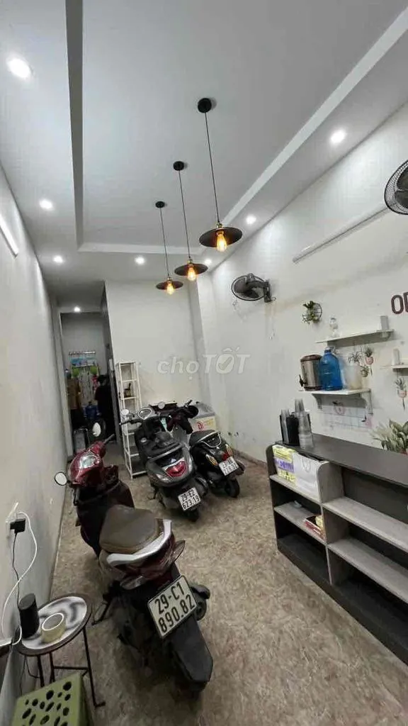 Cho Thuê Cửa Hàng, Văn Phòng Ngã Tư Kim Mã - Daewoo - Nguyễn Chí Thanh - Giá Tốt