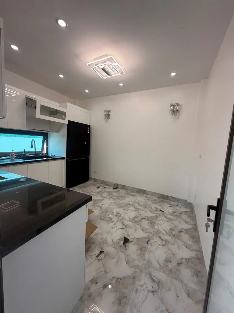 Nhà 45m2, 5 Tầng, Thang Máy, Nội Thất Tân Cổ Điển - Vị Trí Đắc Địa Hai Bà Trưng