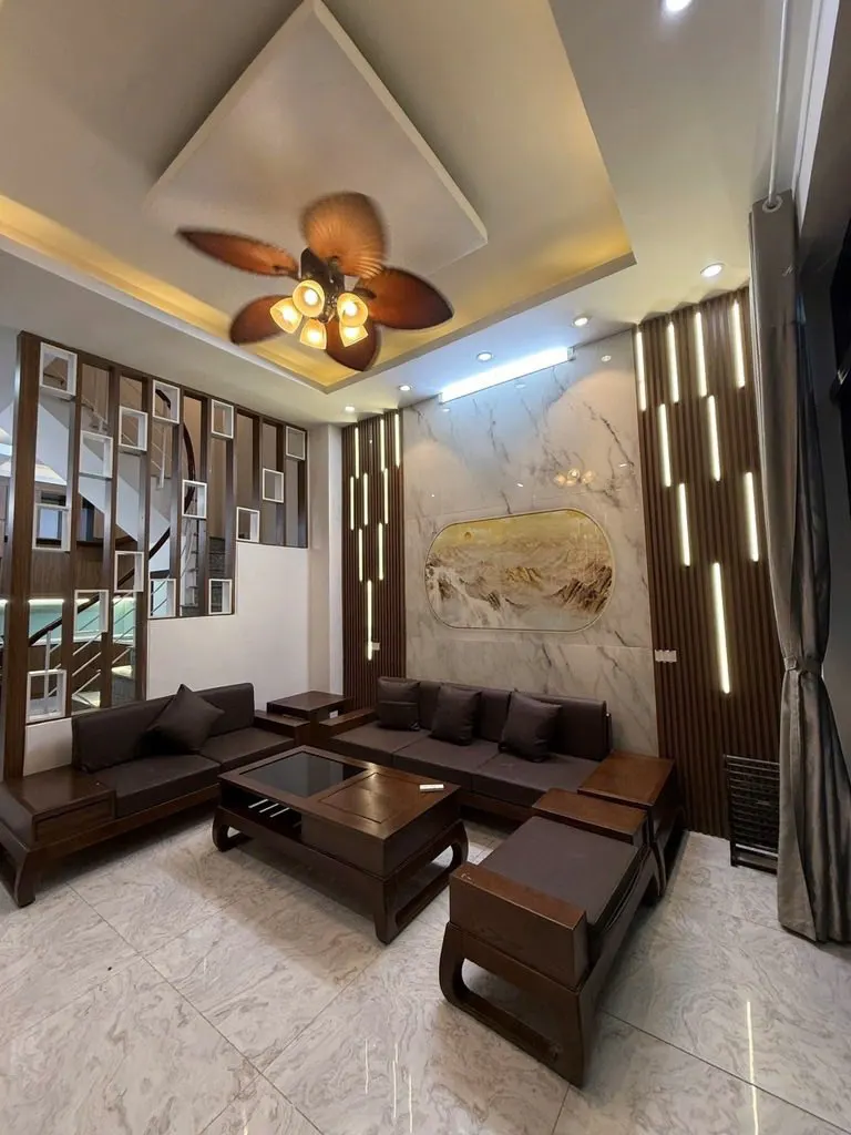 Giải phóng - Nhà mới đẹp, full nội thất, gần Kinh Tế Quốc Dân