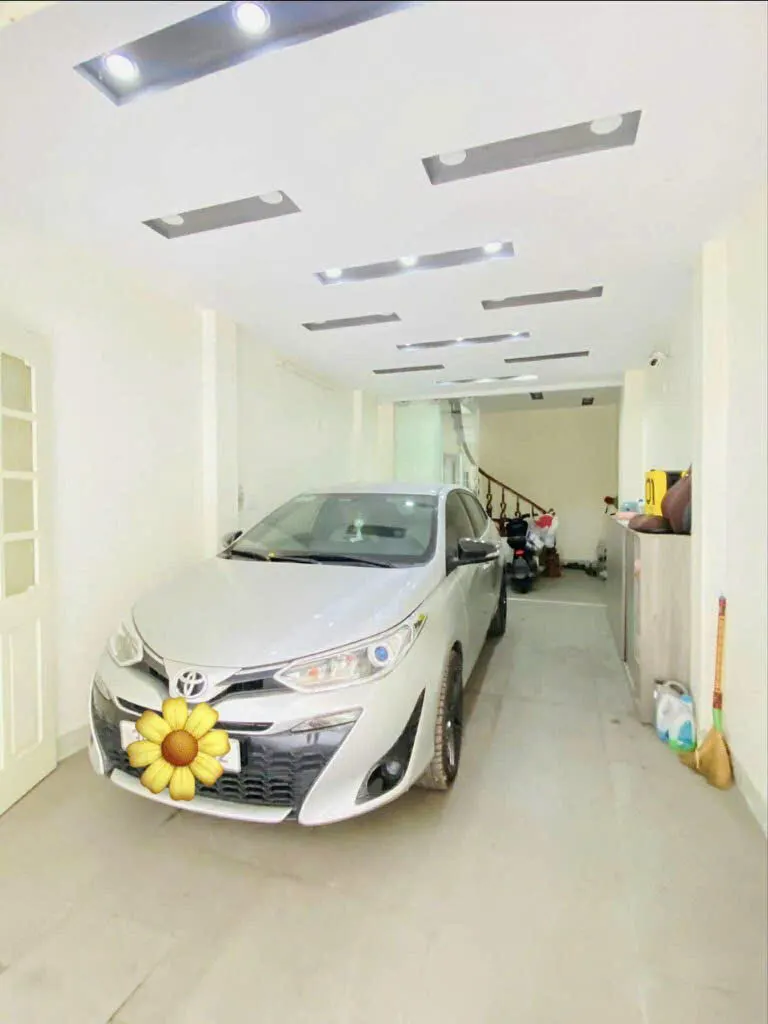 Siêu phẩm Nhà Hồ Tây: 35m2, 6 tầng, Ô tô tránh, Gara, KD đỉnh