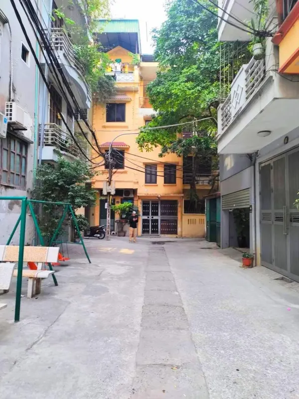 Siêu phẩm Nguyễn Trãi Hà Đông: Nhà 4 Tầng, Gara Oto, Kinh Doanh - Ở Đa Năng