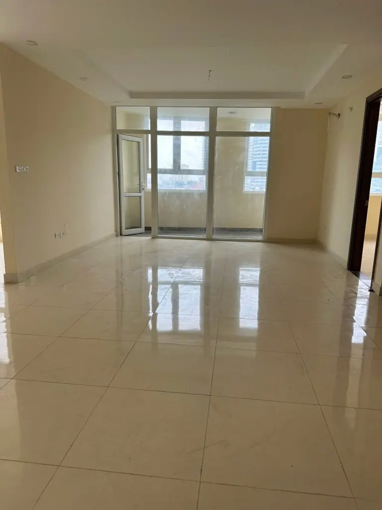 Căn hộ 3PN, 97m2, Vị trí Kim Cương - Khuất Duy Tiến - Giá 6 tỷ
