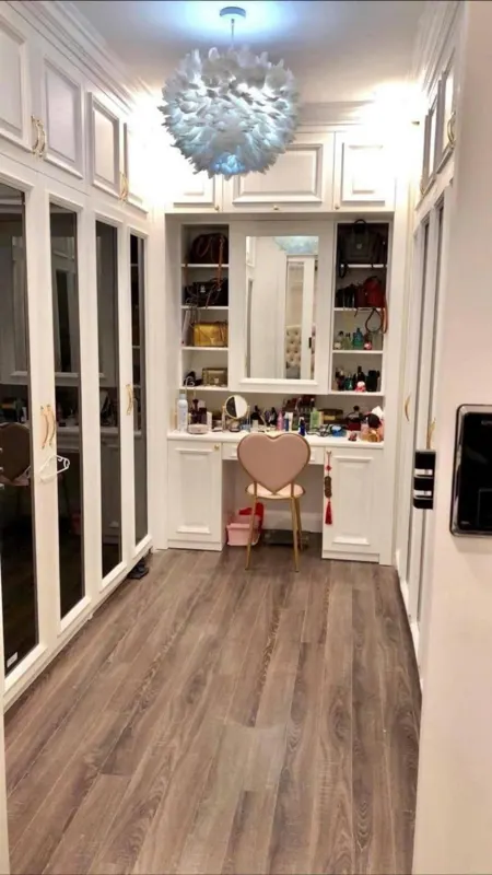 Bán Chung Cư Mặt Phố Thái Hà: 171m2, 4PN, Full Nội Thất, Vị Trí Kim Cương