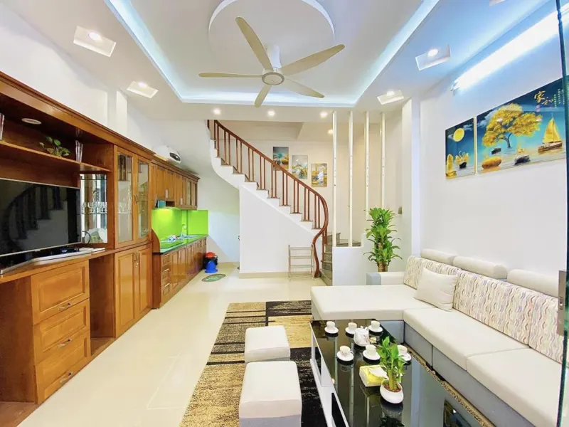 Nhà Đại Từ - 44m2 x 6 Tầng - Giá 5.35 Tỷ - Ngõ Thông, Ô Tô Gần