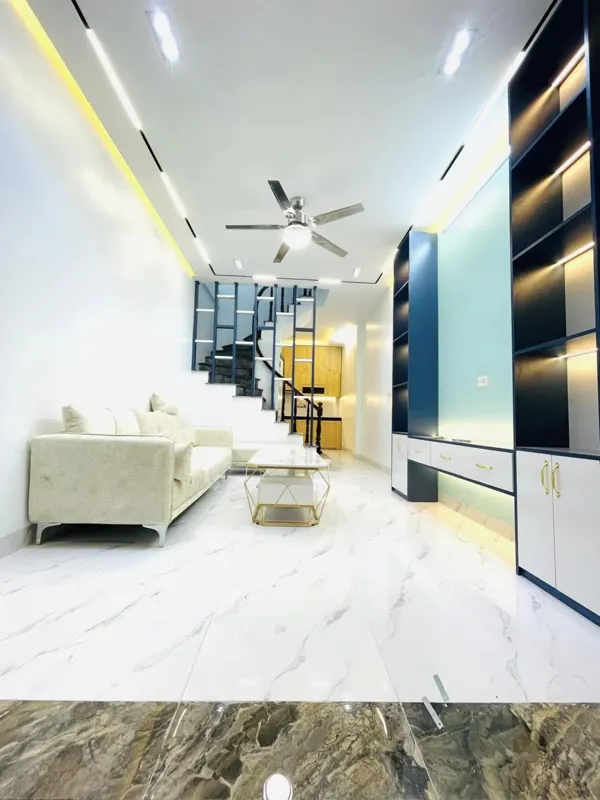 Bán nhà phố Bằng Liệt, Hoàng Mai 40m² 4 tầng, 6.15 tỷ, ô tô gần đường