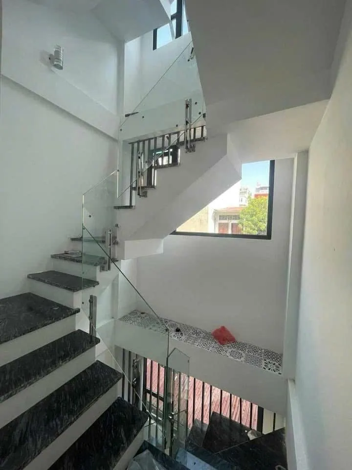 Phân Lô Đất Đẹp - 42m2, 5 Tầng, Ngõ Ô Tô, Gần Lotte Đào Tấn