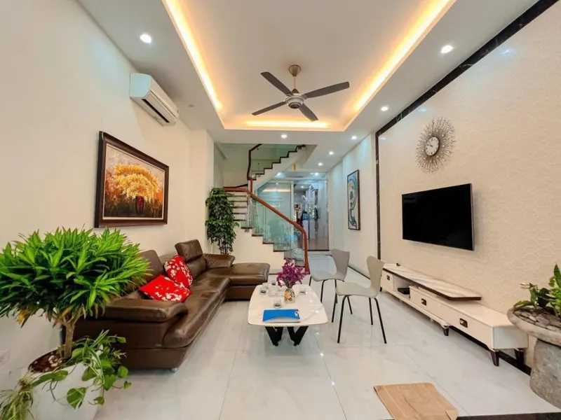 Bán Nhà Hồ Tây - 57m² - Mặt Ngõ Thông - Kinh Doanh - Ô Tô Đỗ