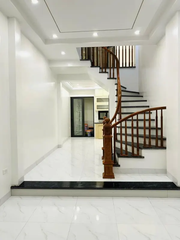 Siêu phẩm Luxury 5 Tầng, Full Nội Thất, Ngay KĐT Kiến Hưng, Giá 6.5 Tỷ