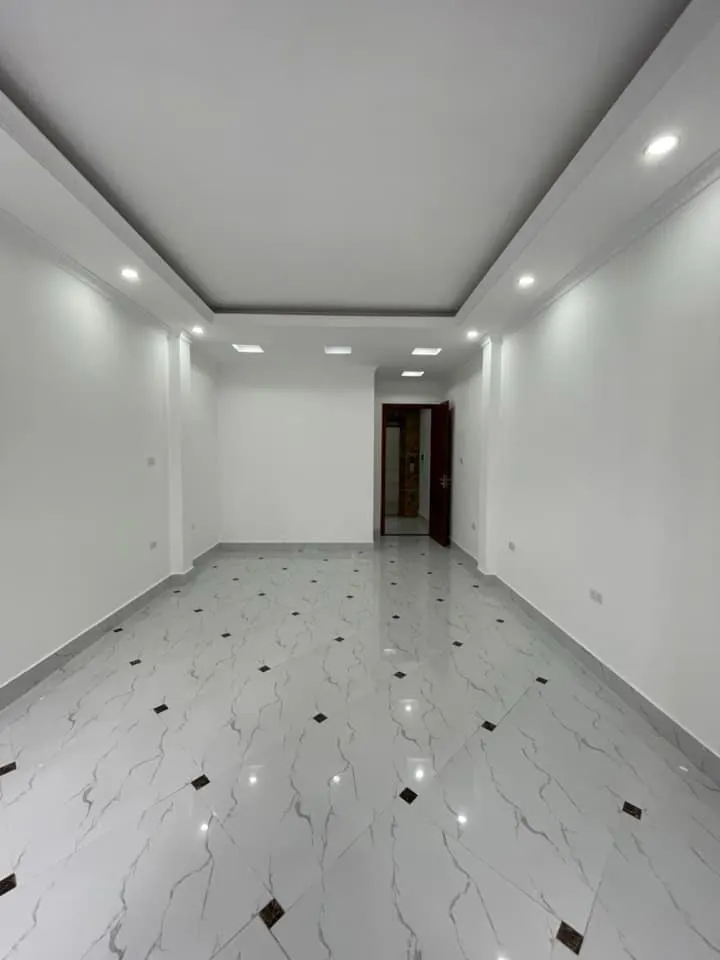 Bán Nhà Trương Định - 15m Mặt Ngõ Ô Tô - Giá Chỉ 3.x Tỷ