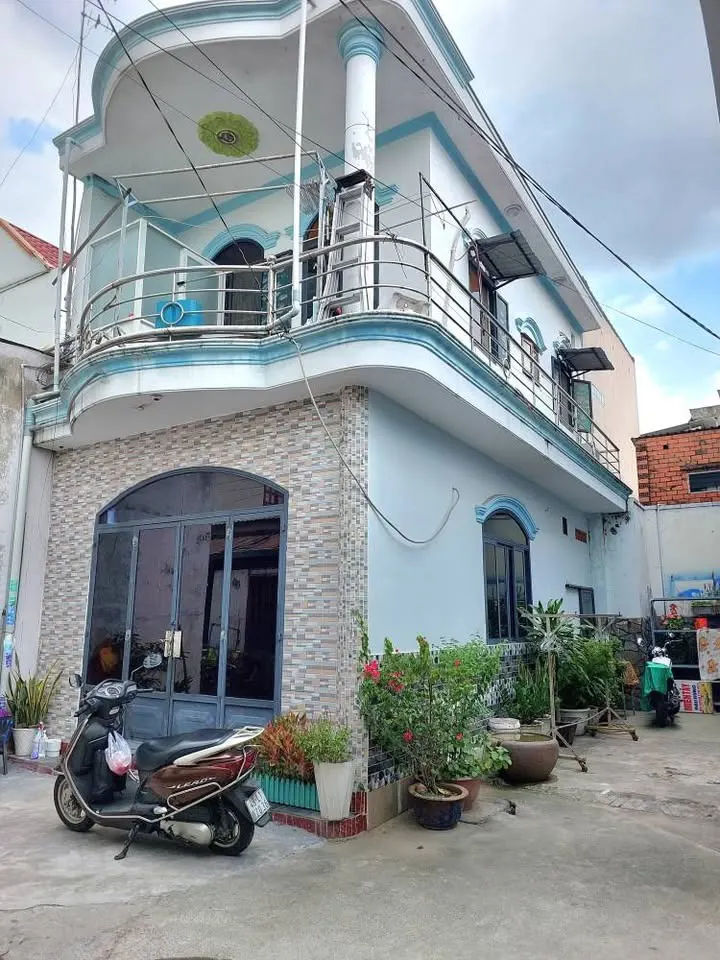 Bán Nhà Hẻm Xe Hơi Thủ Đức - 2 Tầng, BTCT, Giá 3.3 Tỷ