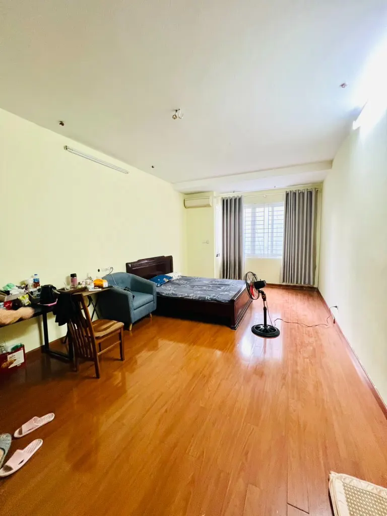 Nhà đẹp Khương Trung, gần Hồ Đầm Hồng - 48m2, 6 Tầng, Giá 7.8 Tỷ