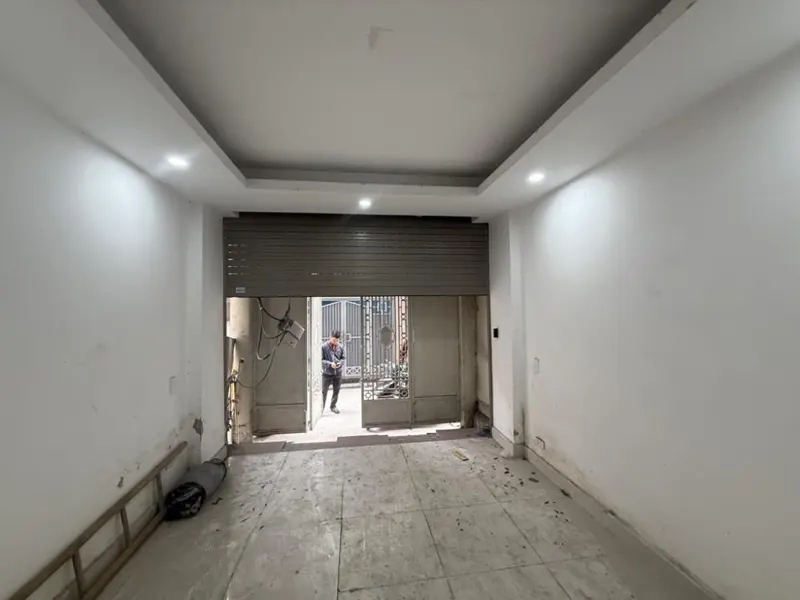 Nhà Phố 6 Tầng, Thang Máy, Đỗ Ô Tô Cửa - Giá 11.5 Tỷ - Vị Trí Vàng Tây Hồ