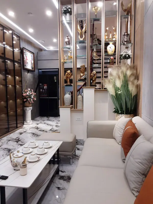 Bán nhà Minh Khai - 35m2 x 5 tầng - Hơn 8 tỷ - Vị trí đẹp, tiện ích đầy đủ