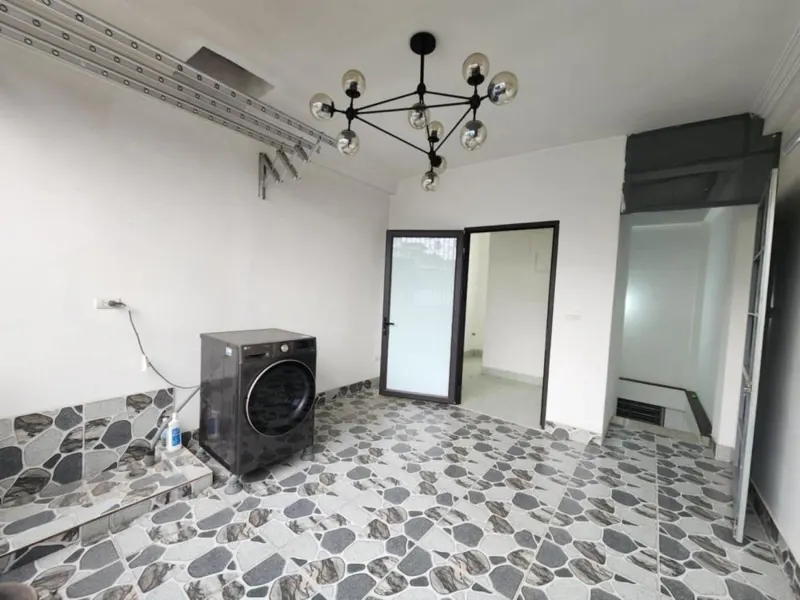 Nhà 6 Tầng, Ngõ Nông, An Ninh, Giá 8.2 Tỷ - Thanh Xuân