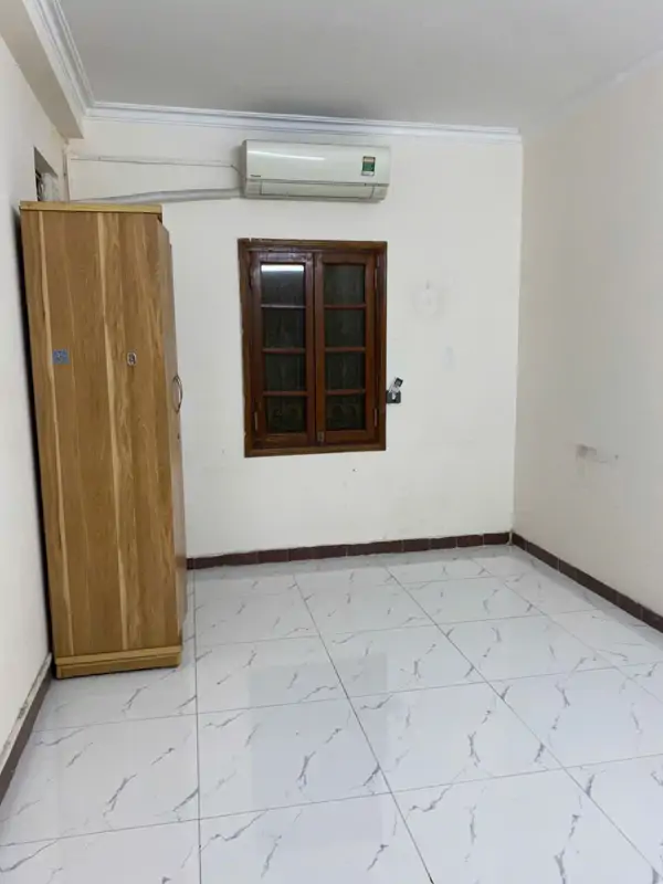 Cho Thuê Căn Hộ 3PN, 90m2, Tầng 4 Tập Thể 32A Hào Nam - Gần Học Viện Âm Nhạc - ảnh 1