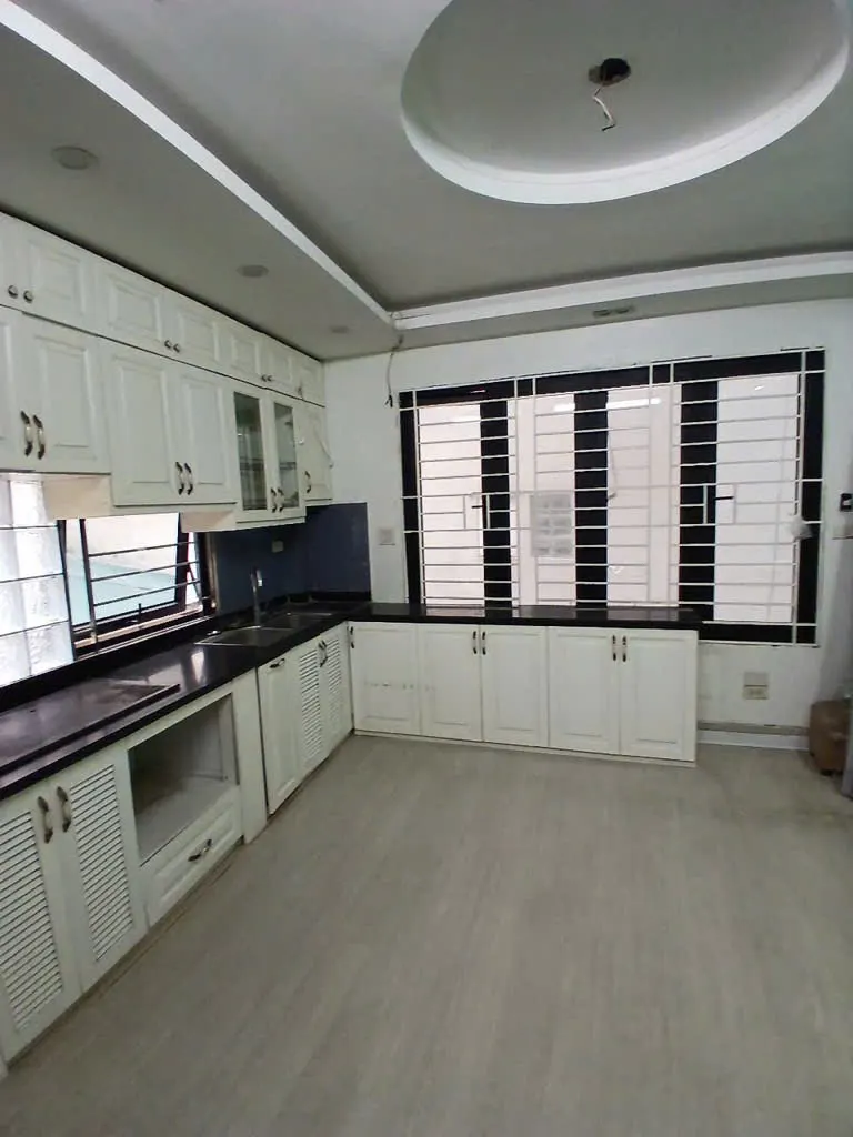 Bán Gấp Nhà Đẹp Đào Tấn, 7.5 Tỷ - Vị Trí Đắc Địa, 6 Tầng, Lô Góc
