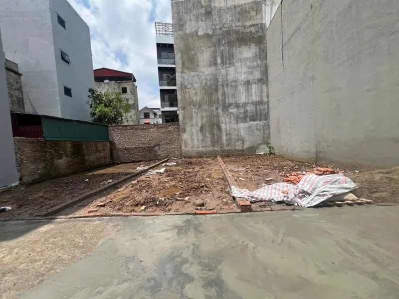 Lô Đất Vị Trí Đẹp, Ô Tô Vào Đất - Thạch Bàn - Giá Tốt