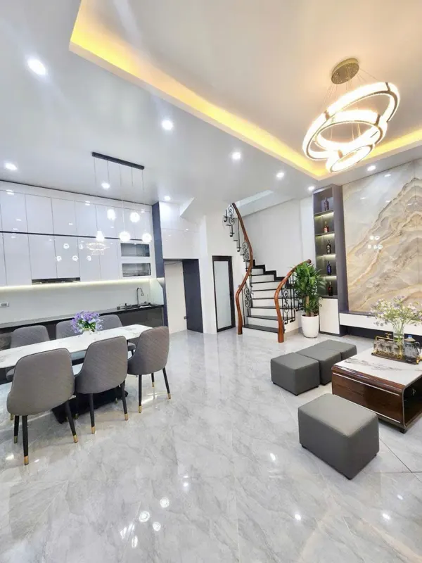 Bán nhà phố Hai Bà Trưng - 56m2 - 9.85 tỷ - Vị trí đẹp, Full Nội Thất