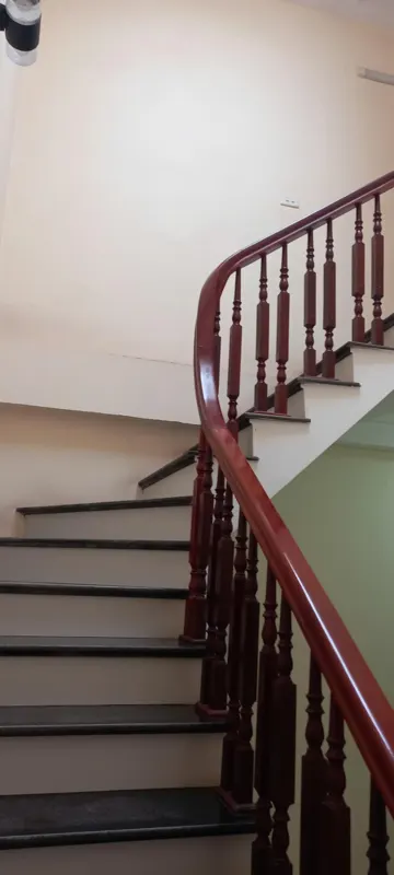 Bán Nhà Trạm Trôi 4 Tầng, 43m2, Kinh Doanh - Vị Trí Đắc Địa, Ô Tô Đỗ Cửa