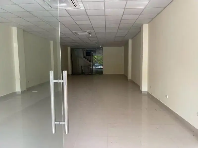 Cho Thuê Nhà Mới Thông Sàn Thang Máy Nguyễn Văn Huyền, Cầu Giấy - 75m2 - ảnh 1
