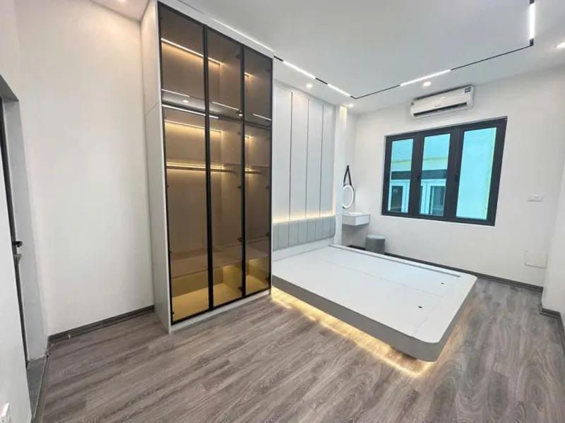 Bán nhà đẹp Vĩnh Phúc - 28m2 x 4 tầng, Ngõ Thông Rộng, Giá Tốt