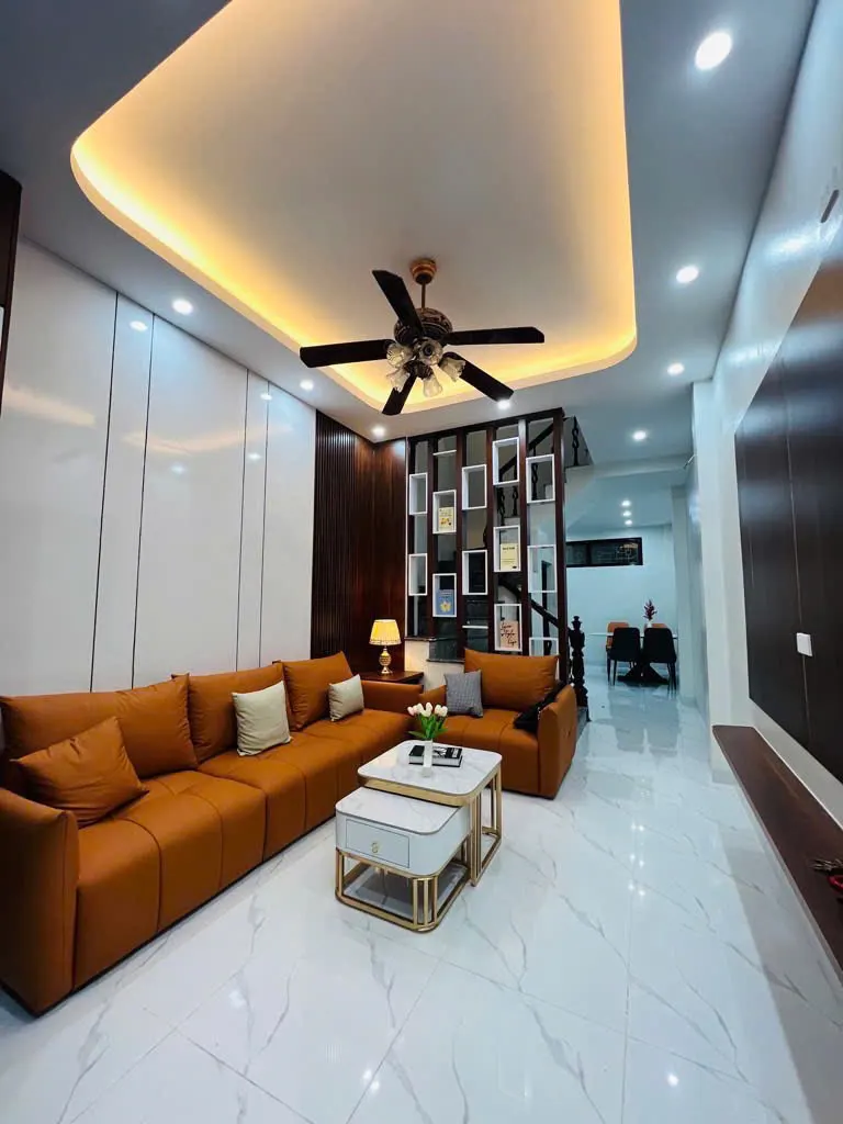Bán Gấp Nhà 37m² Giá 8.65 Tỷ - Tô Hiệu, Hà Đông - Hai Mặt Thoáng