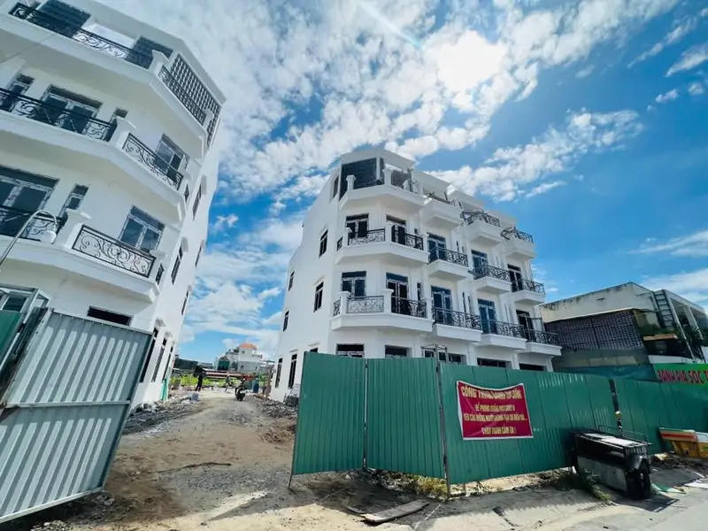 Bán nhà 1 trệt 3 lầu Bình Tân, TP.HCM - Thiết kế hiện đại, giá tốt
