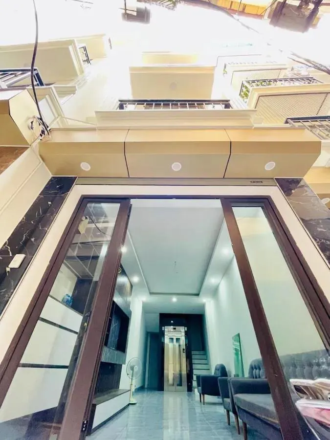 Siêu phẩm nhà phố 5 tầng, thang máy, gần ô tô - Hai Bà Trưng/Hoàng Mai