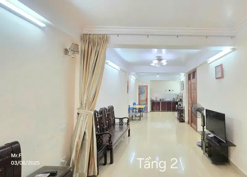 Cho Thuê Căn Hộ Khép Kín, Nội Thất Đầy Đủ - Võ Chí Công, Hà Nội