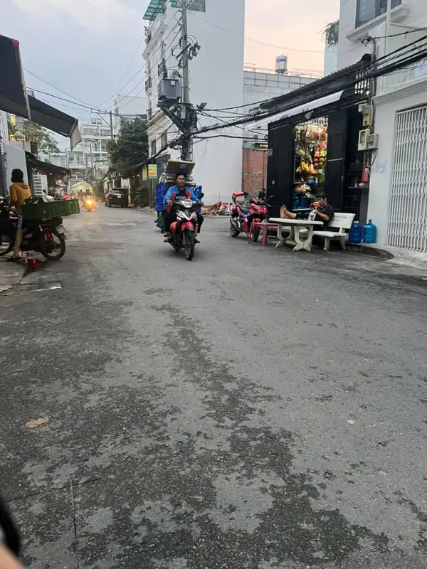 Cho Thuê Nhà Nguyên Căn, Vị Trí Đắc Địa, Kinh Doanh Tốt Tại [Khu vực] - ảnh 1