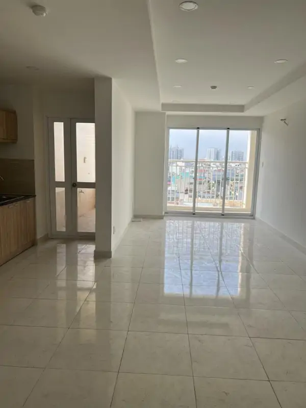 Cho thuê căn hộ 3 phòng ngủ, gần công viên Đầm Sen, Quận Tân Phú - Giá 13tr/tháng