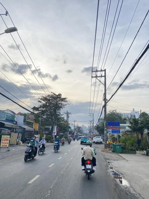 Bán Đất Tặng Nhà 100m² Quận 2: Vị Trí Đẹp, Giá Tốt, Pháp Lý Rõ