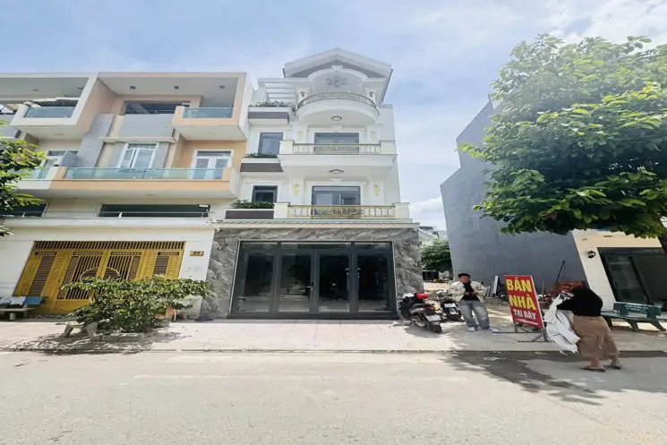 Bán Biệt Thự Liền Kề 4 Tầng, 4Pn, Bình Thắng, Dĩ An, Bd. Dt 64M2, Sổ Đỏ, Giá 7.2 Tỷ!