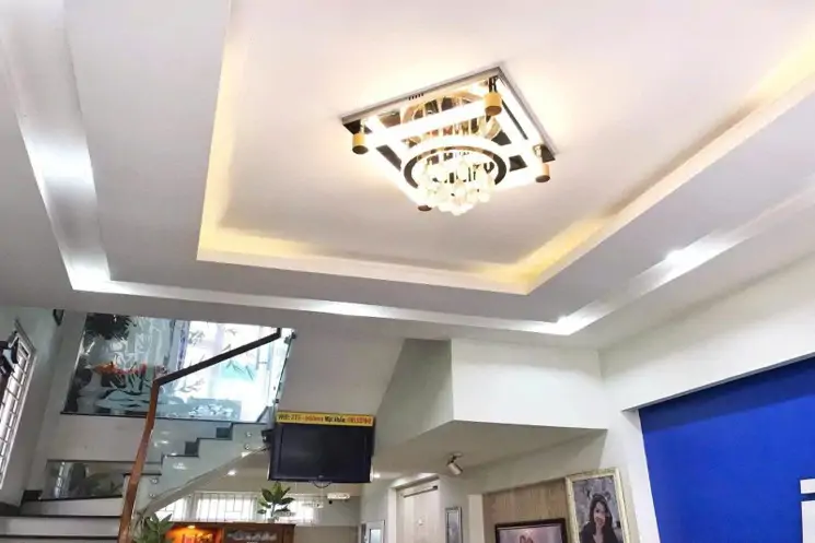♣ Nhà Góc 3 Mặt Kiệt Ô Tô, Sát Mt Lê Đình Lý, 50M2, 4.5 Tầng Cực Xịn Hiện Đại, 5.X Tỷ - ảnh 1