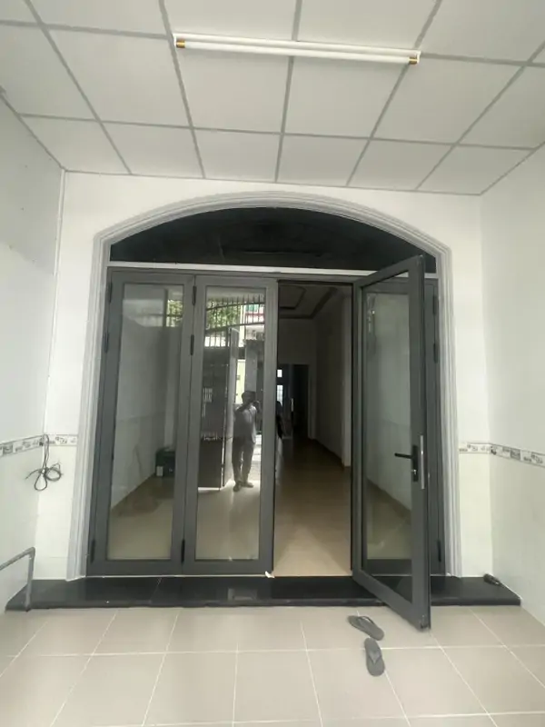 Cho Thuê Nhà Nguyên Căn Quận 10 - Vị Trí Đắc Địa, Thích Hợp Kinh Doanh