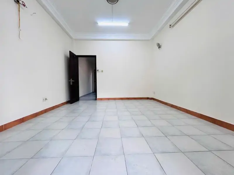 Cho thuê nhà mặt tiền Quận 1 - Gần Nhà Thờ Tân Định, Chợ Tân Định
