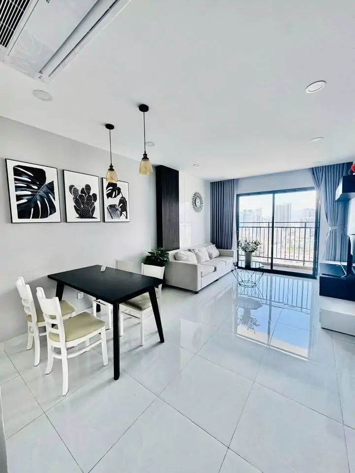 Căn Hộ 2PN, View Hồ Bơi Vô Cực - Mt Quốc Lộ 1A, Giá 1.18 Tỷ - Ở Ngay