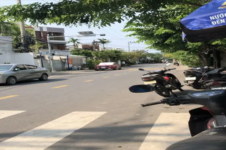 Bán Nhà 2 Tầng Dt Lớn Phù Hợp Xây Căn Hộ - ảnh 1